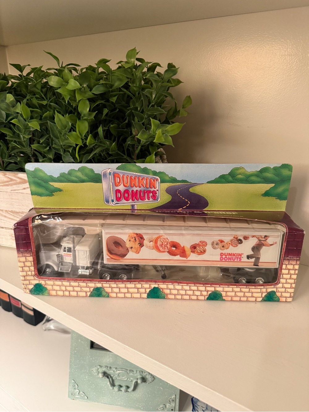Vintage 1995 Dunkin’ Donuts Limited Edition Die Cast Tractor Trailer O O27 Gauge